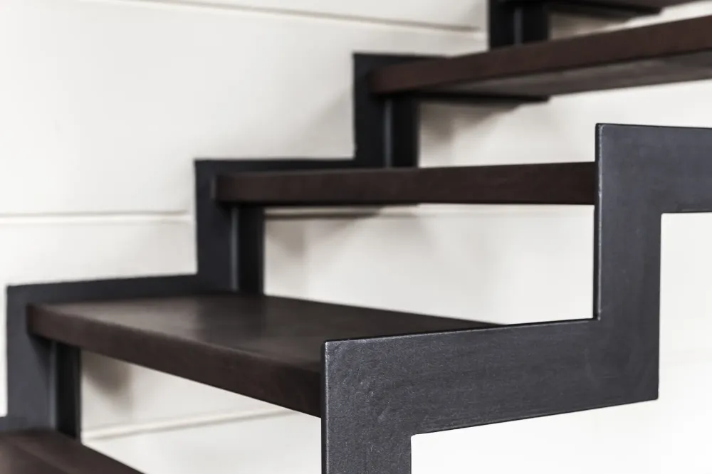 Escaliers métallique sur mesure à Marseille